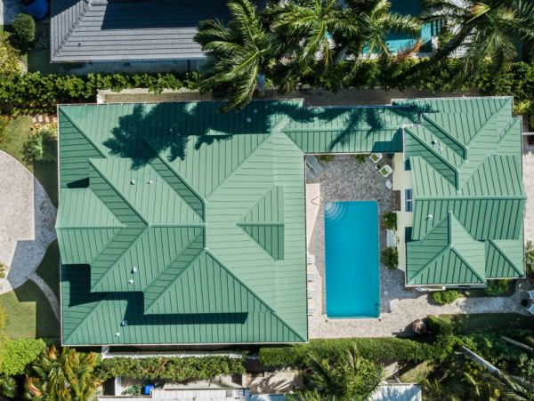 Naples Vacation Rental Near the Beach - Olde Naples Luxury Home